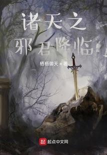 素手执梳